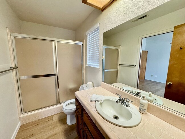 Building Photo - REDUCED!!!  Charming 3 Bedroom 2 Bath Home for Rent in the Ranchwood Estates