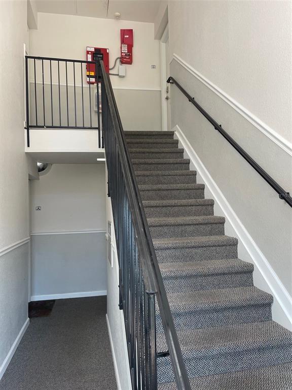 Building Photo - 249 Pompano Dr SE