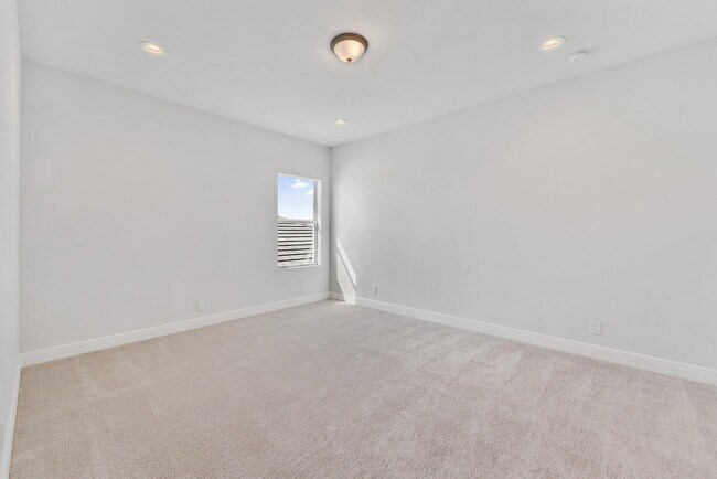Building Photo - 12680 Nautilus Cir