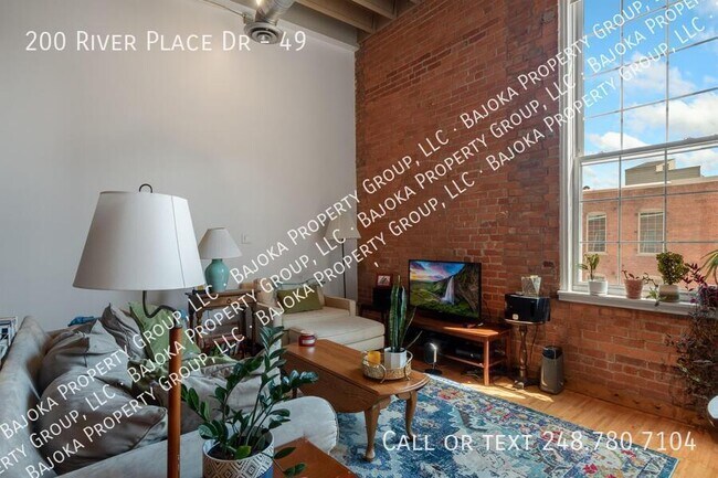 Building Photo - 200 River Pl Dr