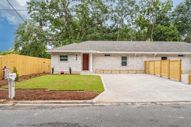 Building Photo - Brand New Modern Townhome