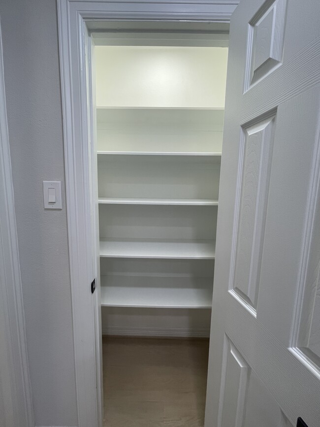 Building Photo - 7022 Fondren Rd