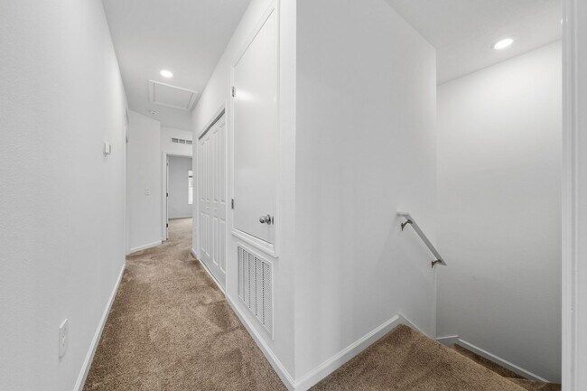 Building Photo - 3295 Laurent Lp