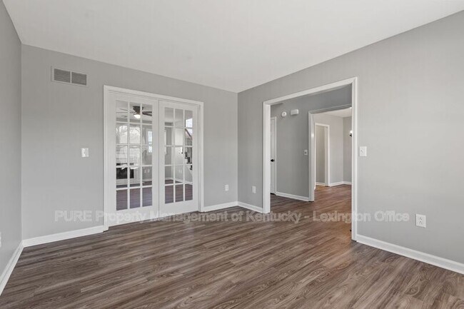 Building Photo - 833 Palomino Ln