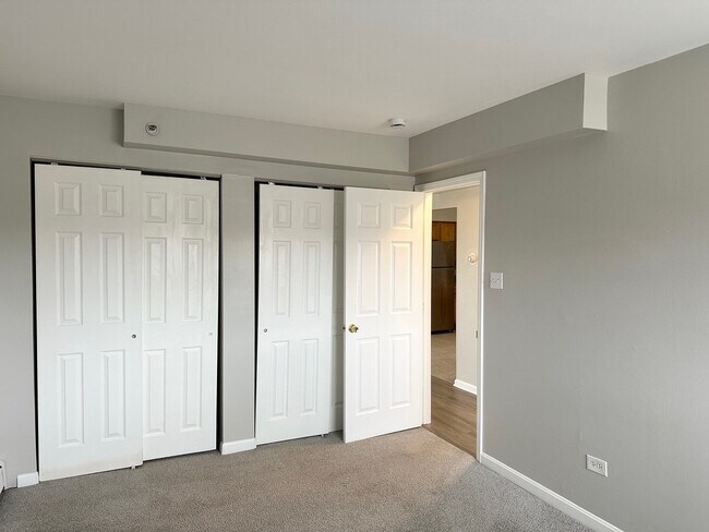 Building Photo - 8656 84th Ct