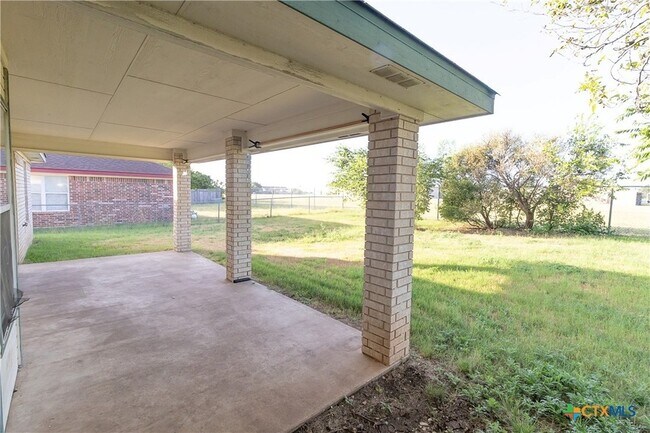 Building Photo - 4514 Hondo Dr
