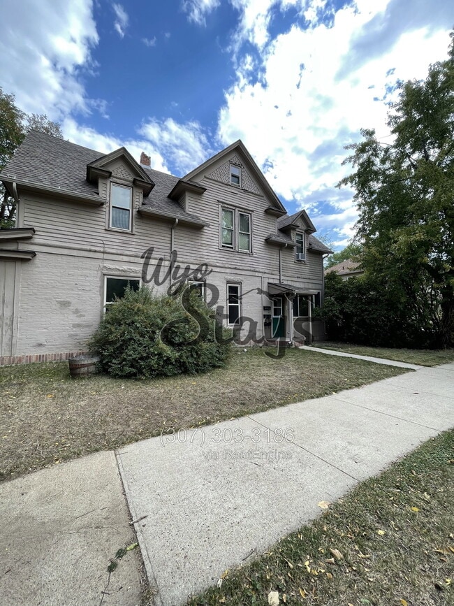 Building Photo - 409 S Brooks St