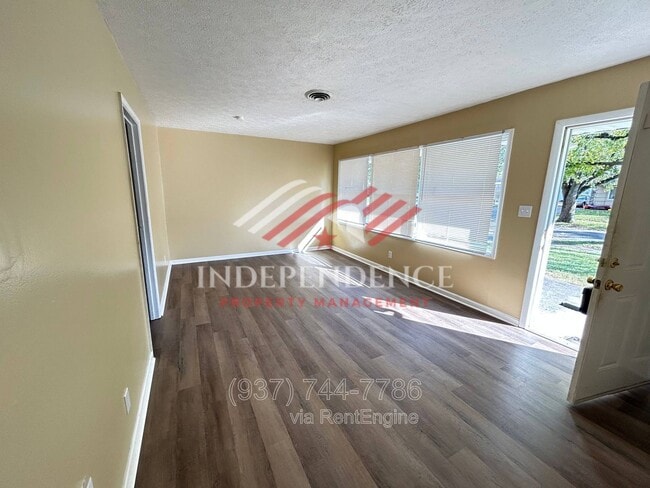 Building Photo - 4381 Marlowe St