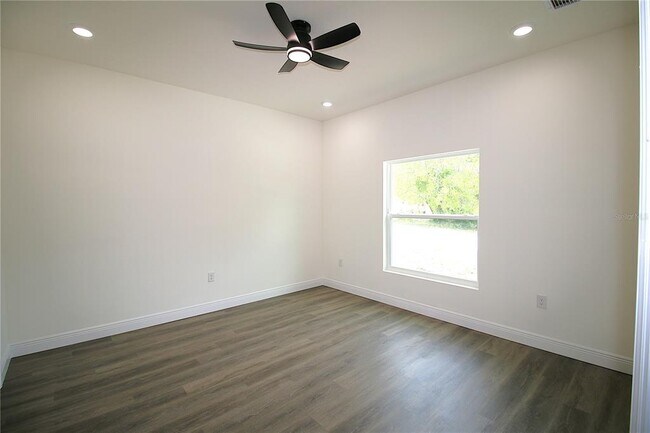 Building Photo - 8990 Glenarm Way
