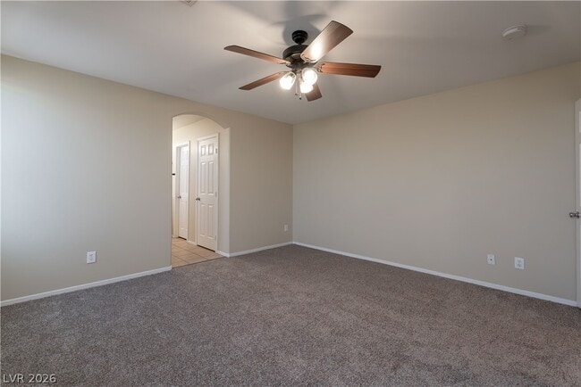 Building Photo - 944 Saffex Rose Ave