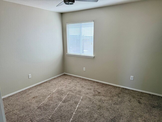 Building Photo - 5704 Drystone Ln