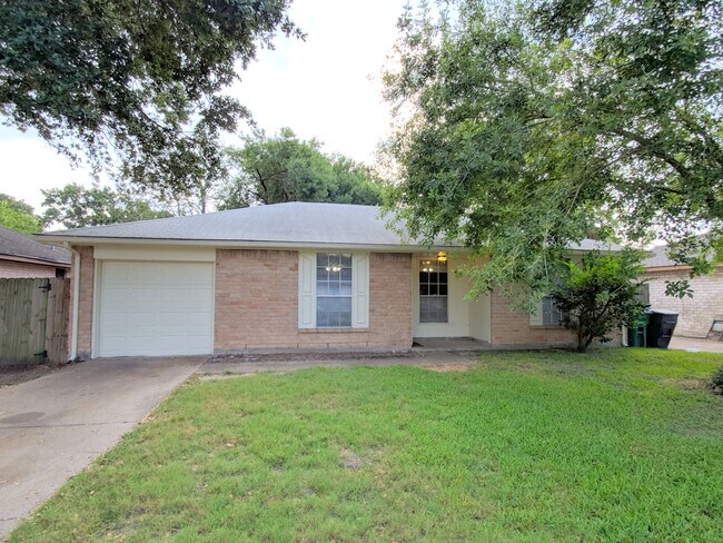 Building Photo - 14826 Weil Pl