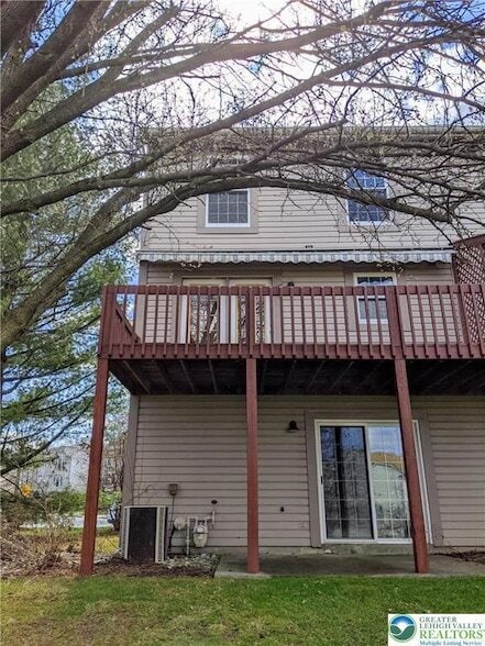 Building Photo - 1825 Falcon Dr