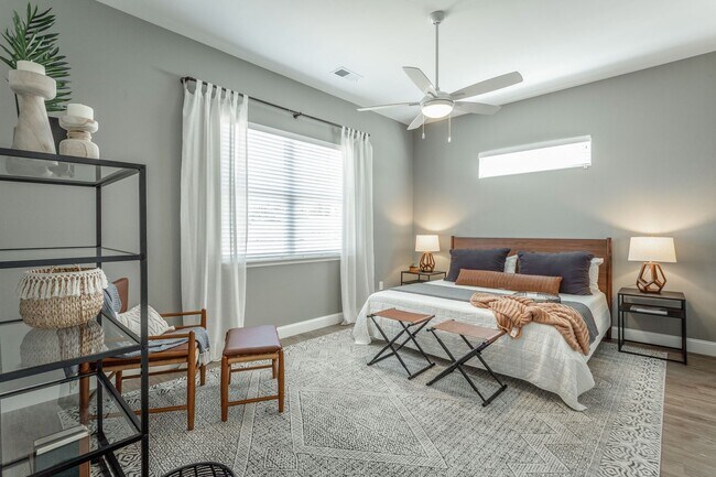 Building Photo - 4735 Stunner Ln
