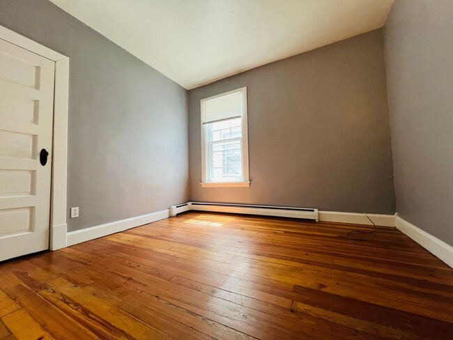 Building Photo - 57 S Main Ave