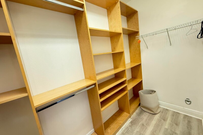 Building Photo - 628 Cleveland St