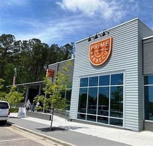 Famous Prime BBQ nearby - 514 Billingshurst Way