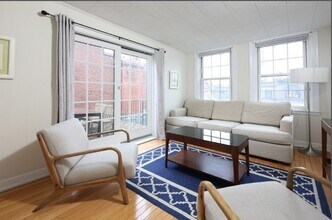 Building Photo - 296 Marlborough St