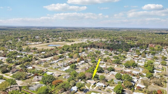 Building Photo - 2145 5th St