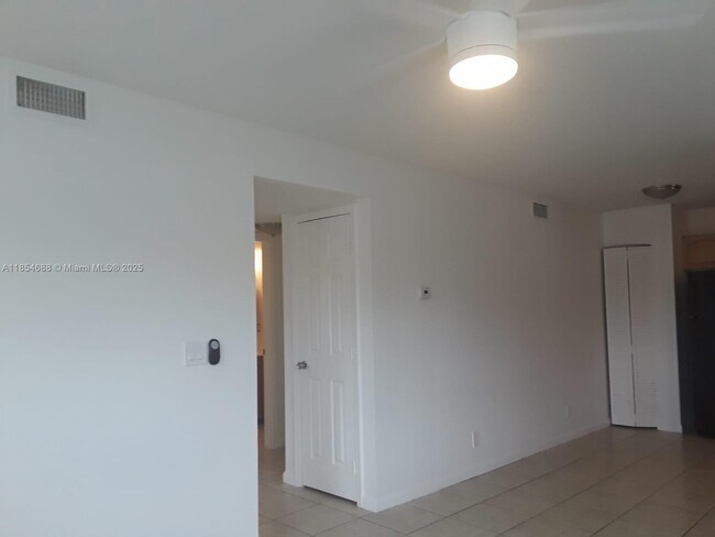 Building Photo - 3171 Auburn Blvd
