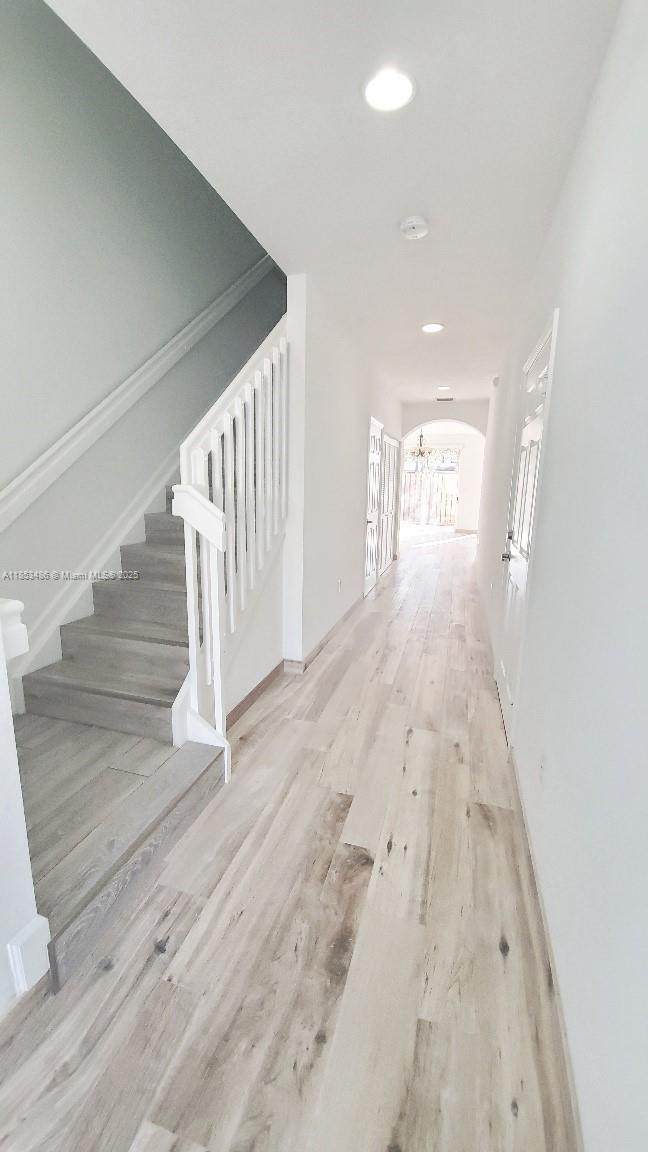 Building Photo - 265 Las Brisas Cir