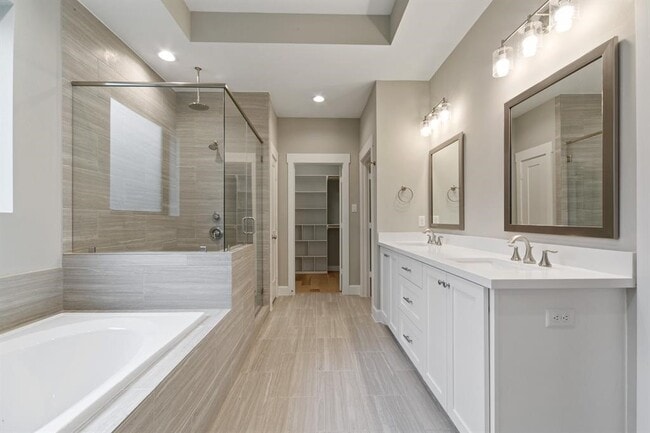 Building Photo - 1121 E 27th St