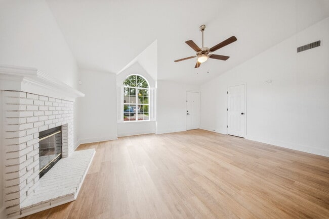 Building Photo - Beautifully Renovated 3BR/2BA Home with Fireplace, Fenced Yard & Garage in Timber Lake!