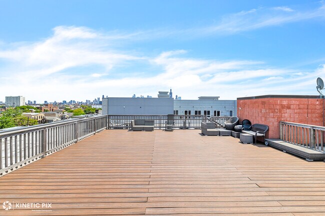 Building Photo - 1 S Leavitt St