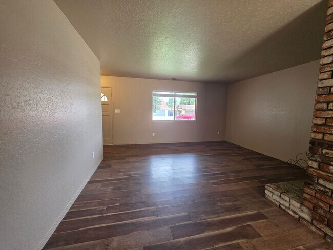 Building Photo - 240 Pedras Rd