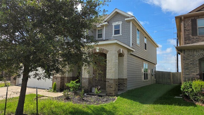 Building Photo - 20915 Westgreen Spgs Dr
