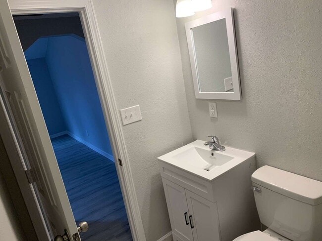 Building Photo - Outstanding 3-Bedroom Home in the Heart of...