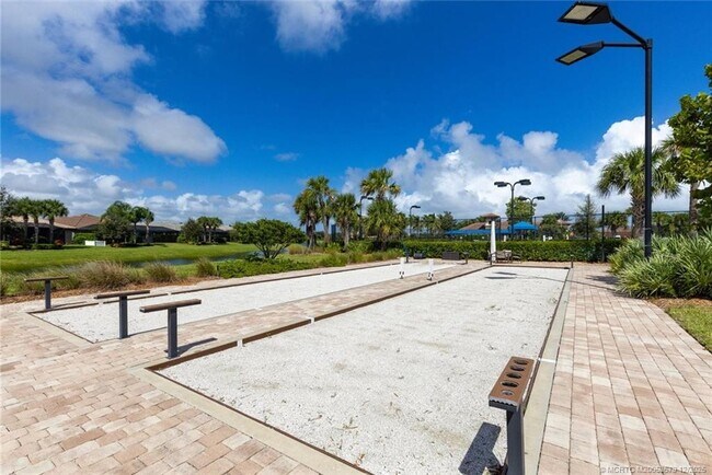 Building Photo - 4313 Beauty Leaf Cir