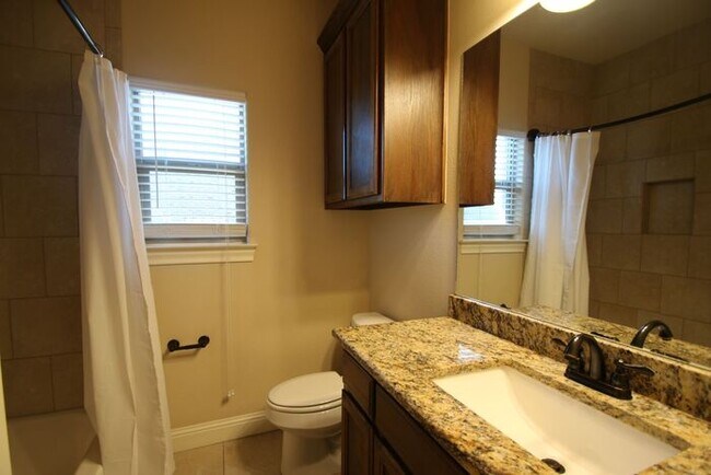 Building Photo - Ready Now! 3BD/2BA Home in Benbrook | Vaulted Ceilings | Gourmet Kitchen | 2-Car Garage | Landsca...