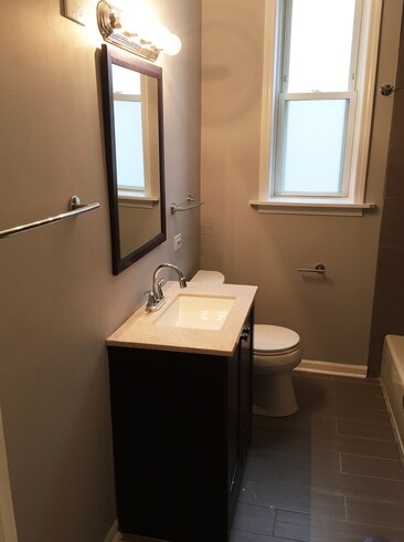 Building Photo - 3538 W Grace St