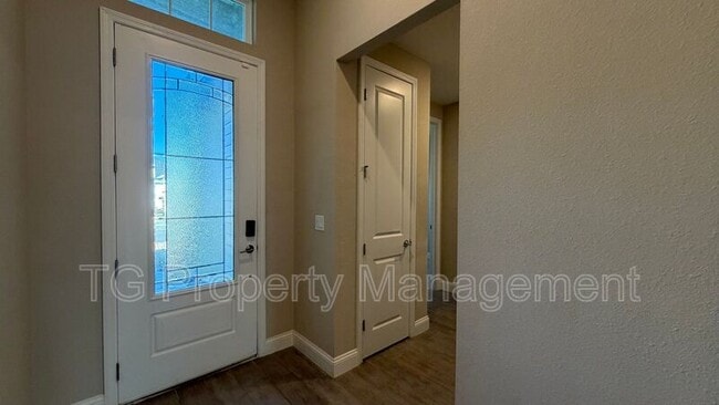 Building Photo - 122 Monthaven Dr