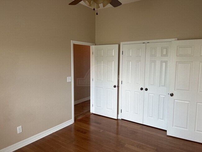 Building Photo - 6008 Bedrock Dr