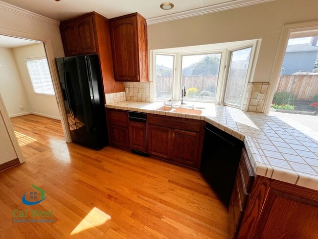 Building Photo - $4,695 - Beautiful 5 Bedroom 2.5 Bath Two ...