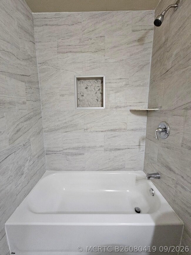 Building Photo - 4876 Orleans Ct