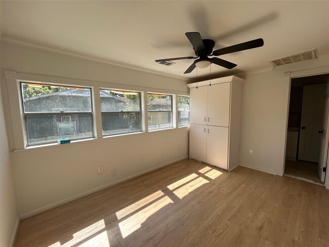 Building Photo - 3419 Elser St