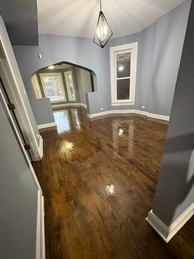 Building Photo - 4251 W Jackson Blvd