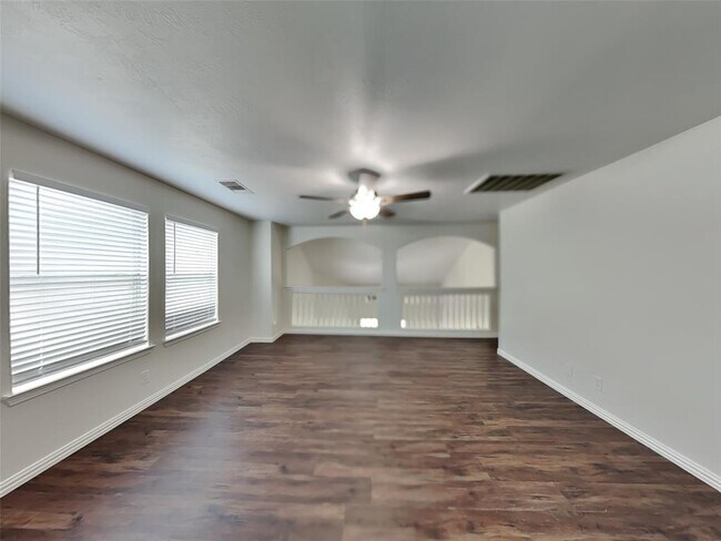 Building Photo - 6434 Tea Tree Dr