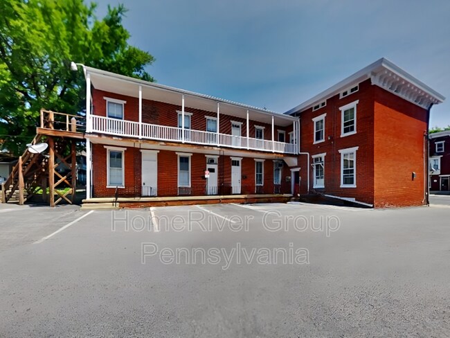 Building Photo - 118 S Hanover St