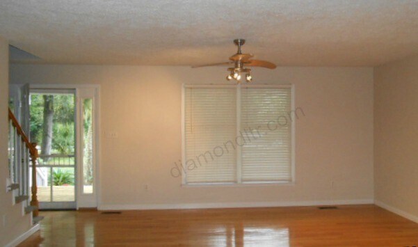 Building Photo - Three Bedroom Lowcountry-Style Home on 1 Acre of Land