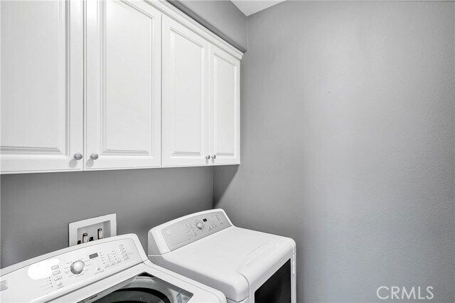 Building Photo - 26850 Peppertree Dr