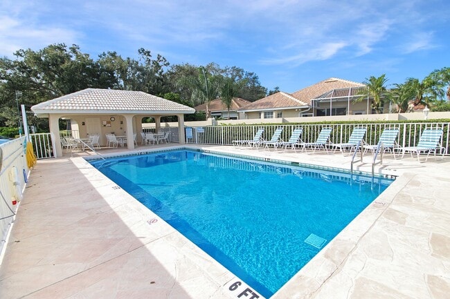 Building Photo - Waterford Annual Villa For Rent