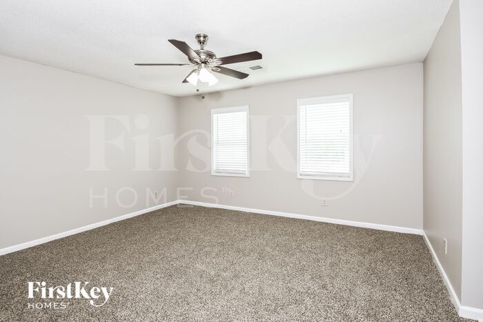 Building Photo - 5988 Bayside Dr NW