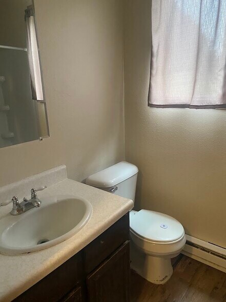 Building Photo - 310 Vinton Ave