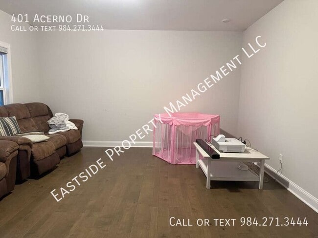 Building Photo - 401 Acerno Dr