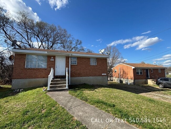 Building Photo - 2826 Idlewild Blvd NE