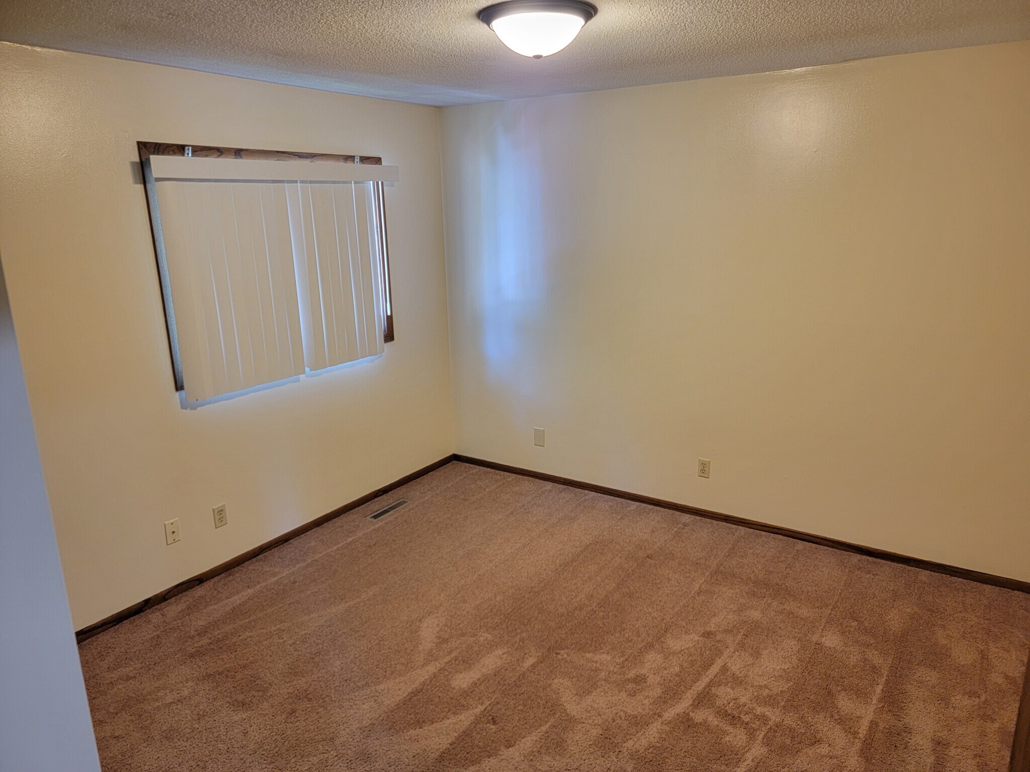 Primary Bedroom - 6276 15th St N